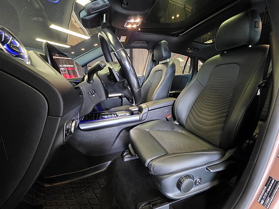 Mercedes-Benz EQA250 9 of 30