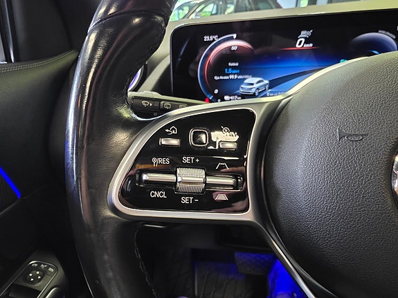 Mercedes-Benz EQA250 17 of 30