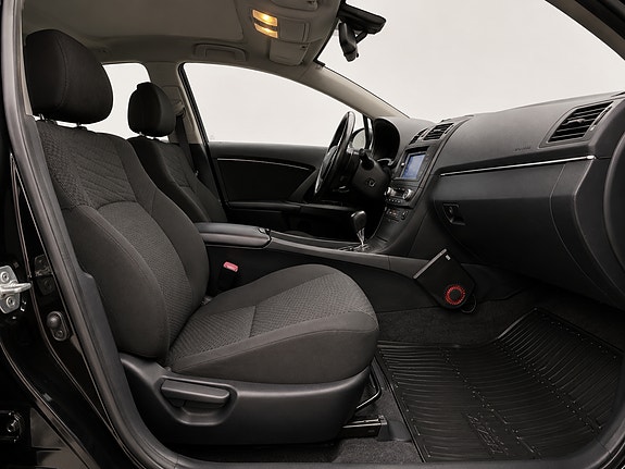 Toyota Avensis 14 of 17