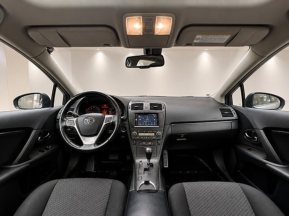 Toyota Avensis 11 of 17