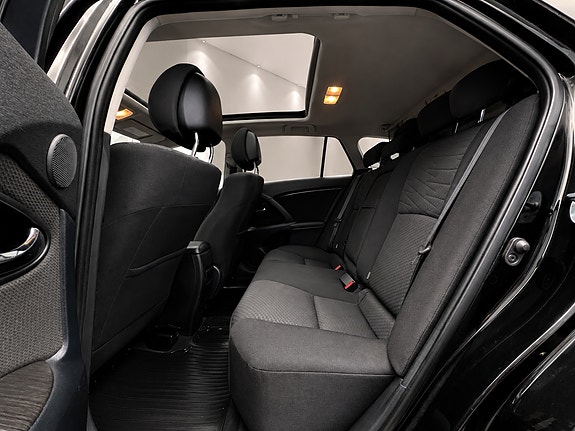 Toyota Avensis 17 of 17