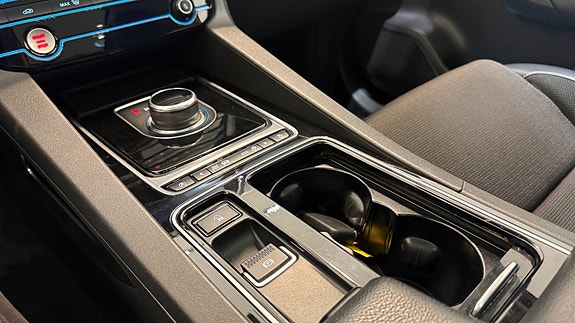 Jaguar F-PACE 24 of 30