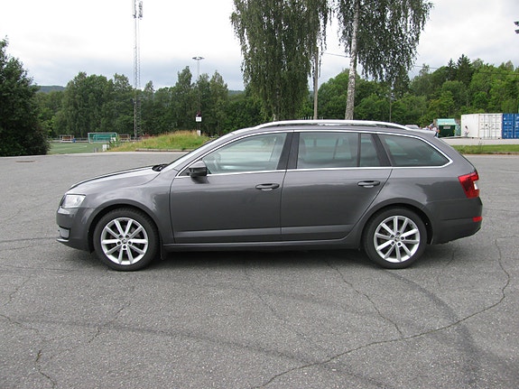 Skoda Octavia 8 of 23