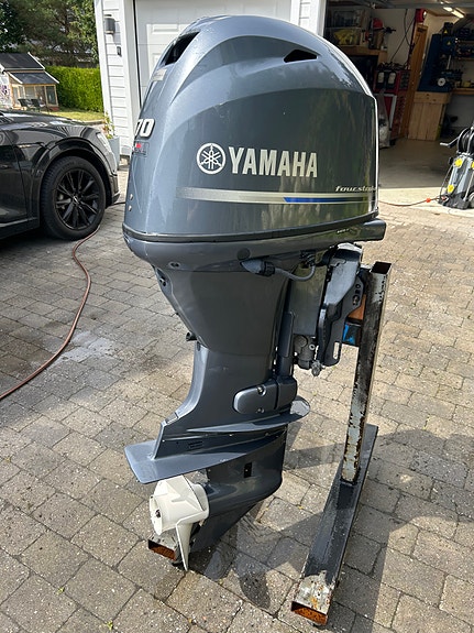 2017 Yamaha 70 Hk Komplett Motor-214 timer 6 of 12