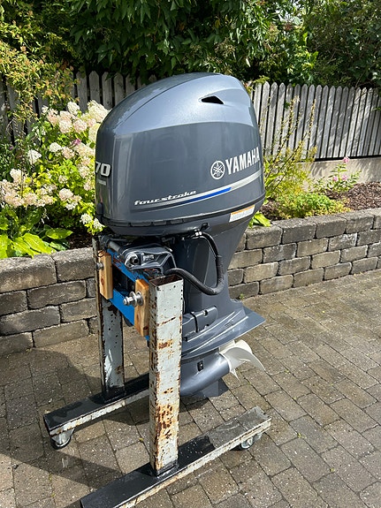 2017 Yamaha 70 Hk Komplett Motor-214 timer 2 of 12