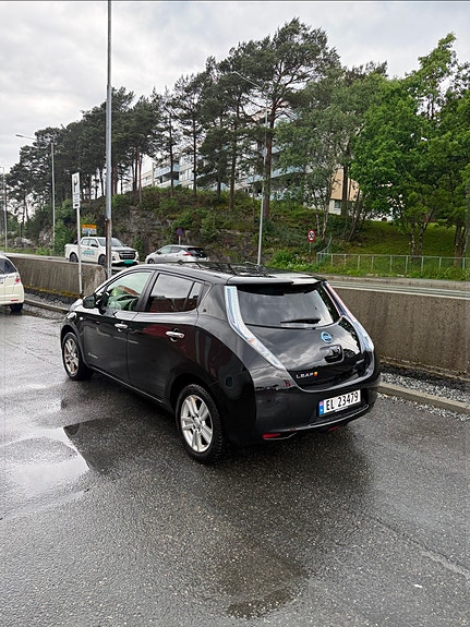Nissan Leaf 5 of 5