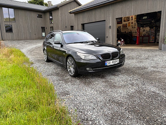 BMW 520d 2 of 21