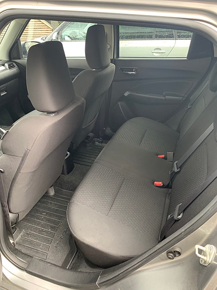 Suzuki Swift 12 of 26