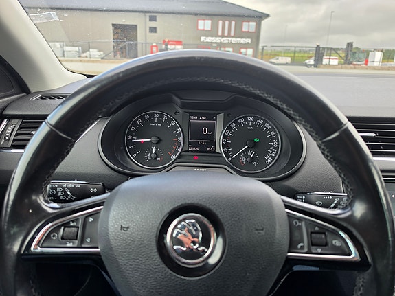 Skoda Octavia 10 of 18