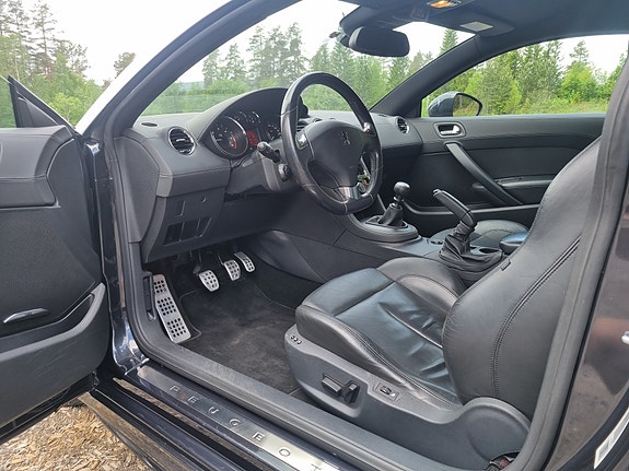 Peugeot RCZ 21 of 21