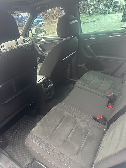 Volkswagen Tiguan 16 of 30