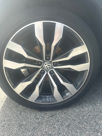 Volkswagen Tiguan 10 of 30