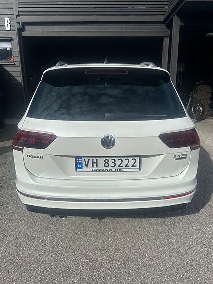 Volkswagen Tiguan 4 of 30