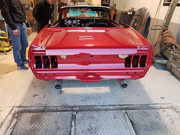 Ford Mustang 25 of 30