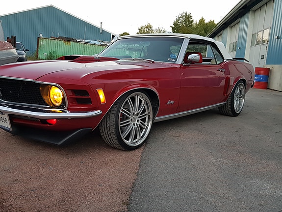 Ford Mustang 19 of 30