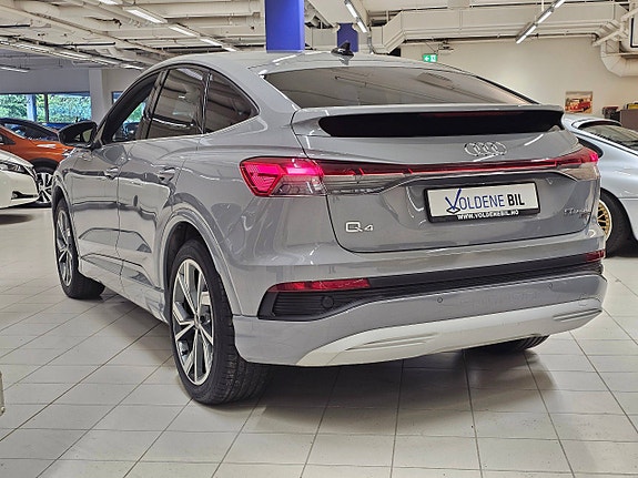 Audi Q4 e-tron 7 of 30