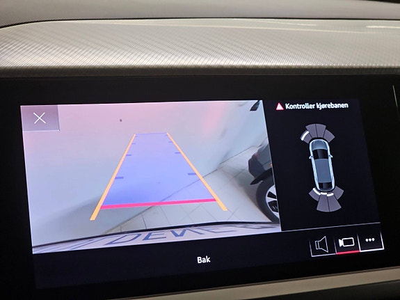 Audi Q4 e-tron 28 of 30