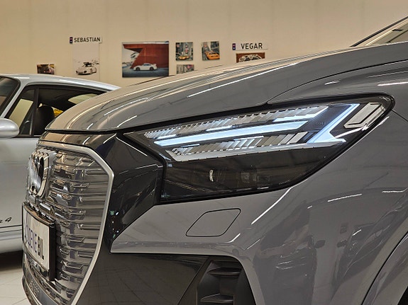 Audi Q4 e-tron 4 of 30