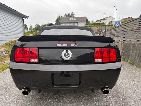 Ford Mustang 9 of 30