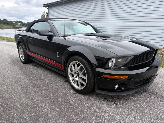 Ford Mustang 3 of 30