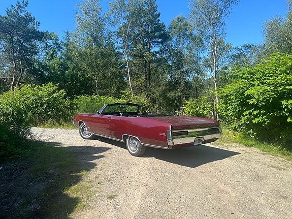 Chrysler Newport 9 of 18
