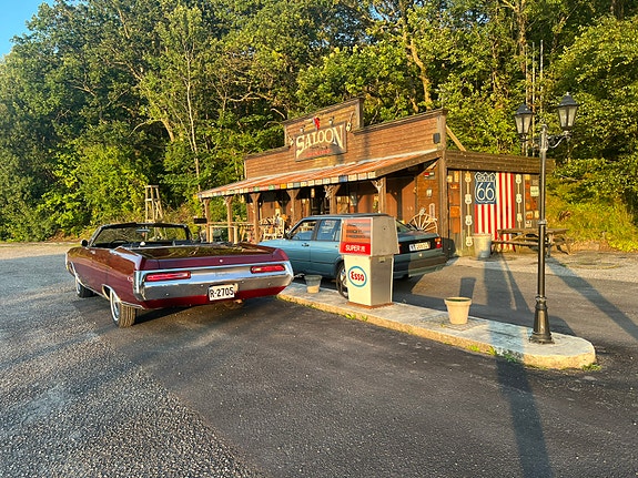 Chrysler Newport 2 of 18