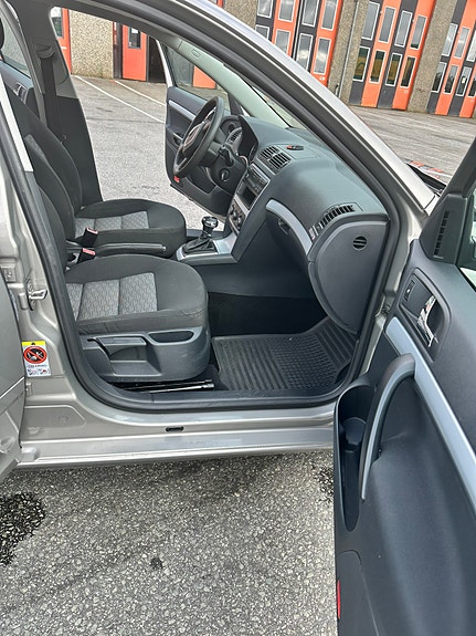 Skoda Octavia 12 of 23
