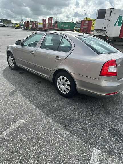 Skoda Octavia 6 of 23