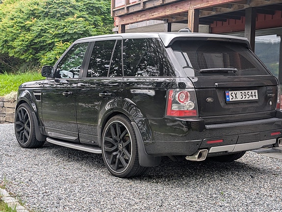 Land Rover Range Rover Sport 13 of 28