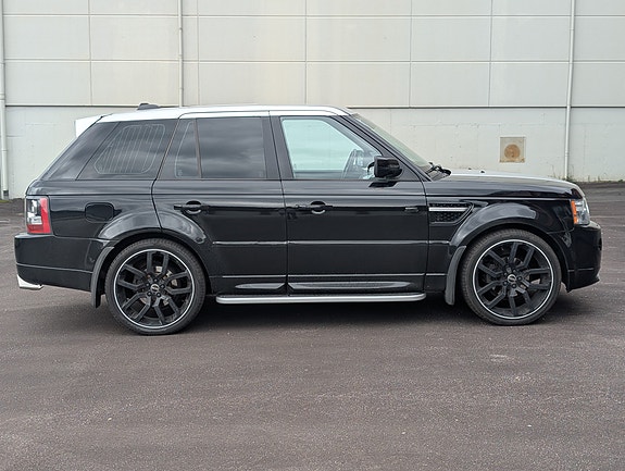 Land Rover Range Rover Sport 4 of 28