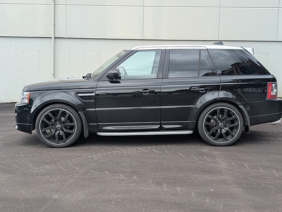 Land Rover Range Rover Sport 3 of 28