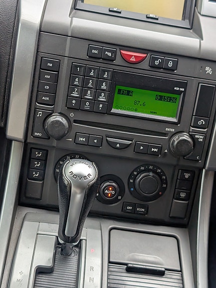 Land Rover Range Rover Sport 25 of 28
