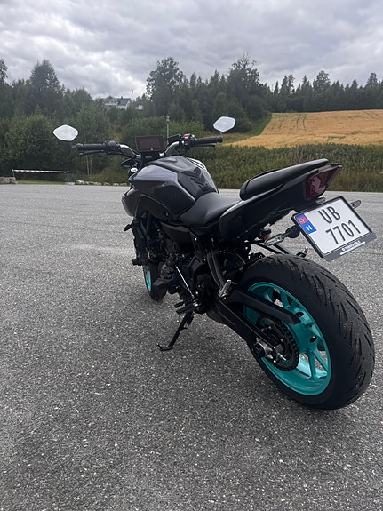 Yamaha MT-07 4 of 15