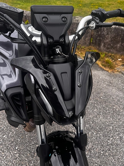Yamaha MT-07 10 of 15