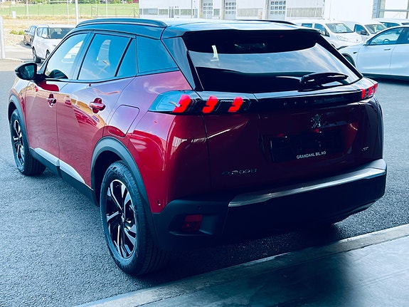 Peugeot 2008 8 of 19