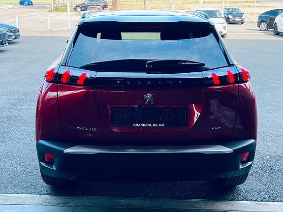 Peugeot 2008 7 of 19
