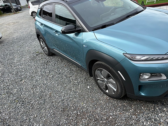 Hyundai Kona 2 of 18