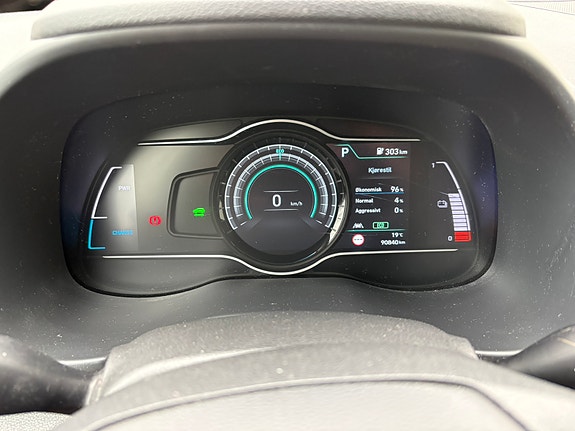 Hyundai Kona 16 of 18