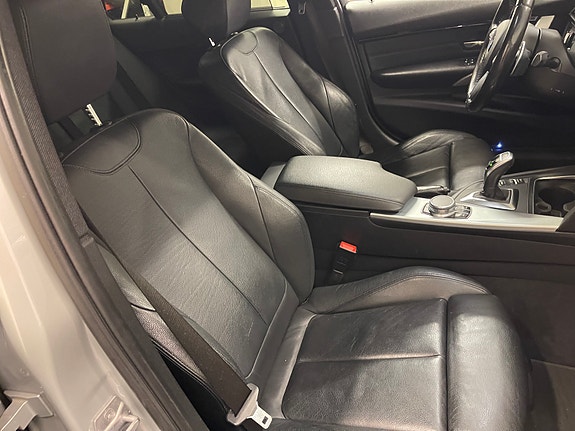 BMW 320d 11 of 26