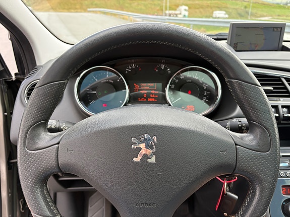 Peugeot 3008 27 of 30