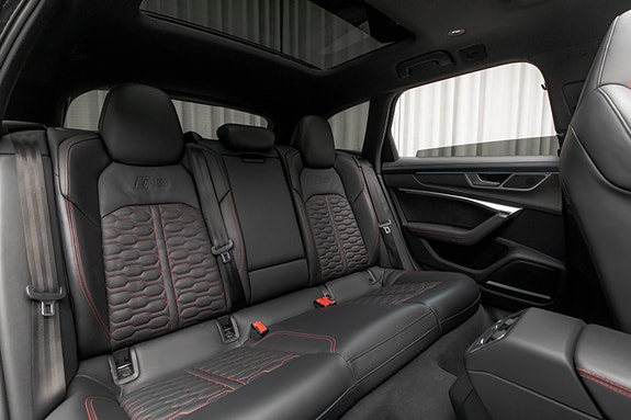 Audi RS6 25 of 30