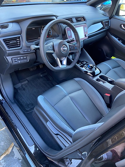 Nissan Leaf 24 of 29