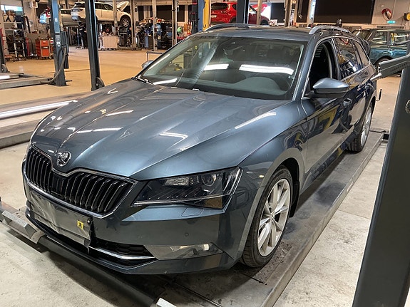 Skoda Superb 3 of 15