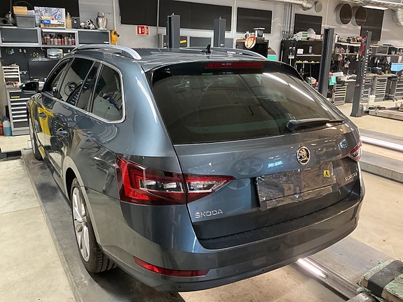 Skoda Superb 4 of 15