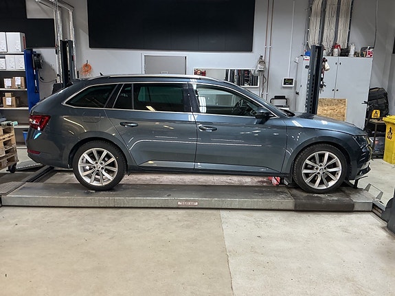 Skoda Superb 6 of 15