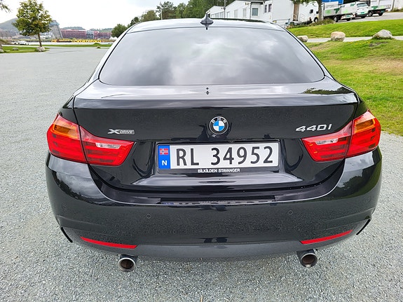 BMW 440i 6 of 15