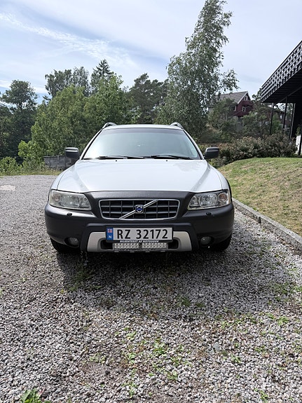 Volvo XC70 2 of 29