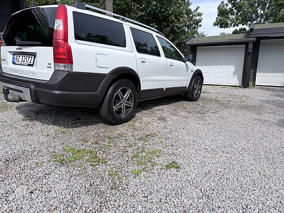 Volvo XC70 23 of 29