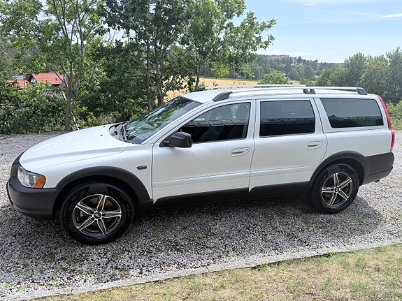 Volvo XC70 26 of 29