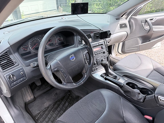 Volvo XC70 16 of 29